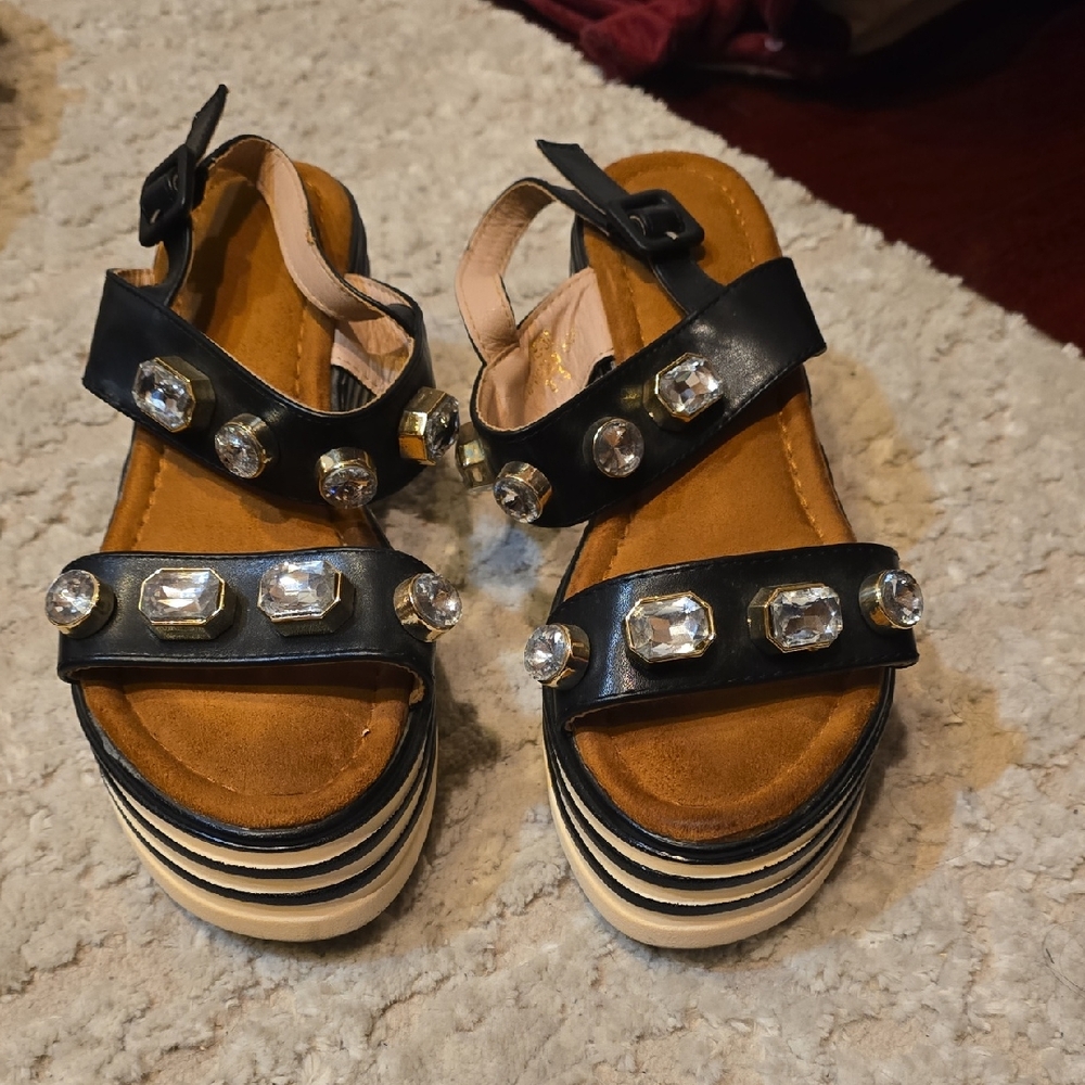 Chic Black Sandals with Crystal Embellishments